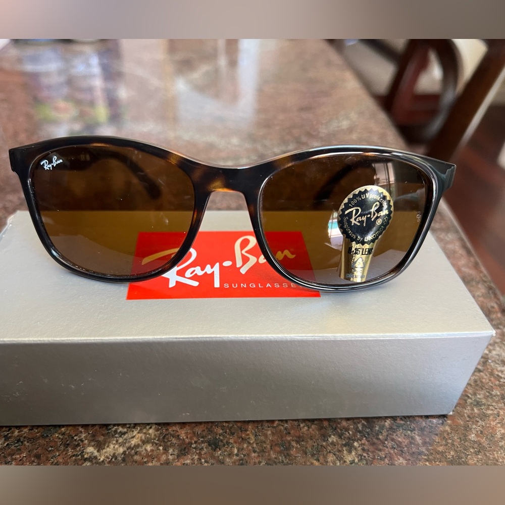 Ray Bans Havana Brown RB4374 brand new in box never worn- authentic!